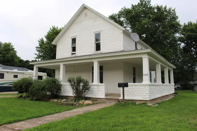 408 N  Harrison St, Laurens, IA 50554