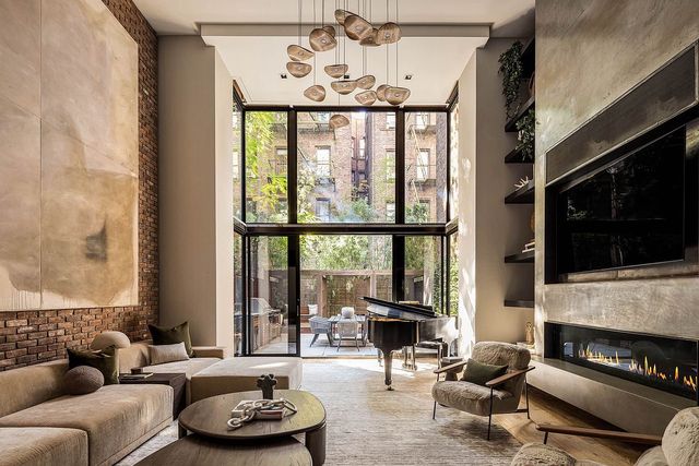 80 Washington Pl, New York, NY 10011