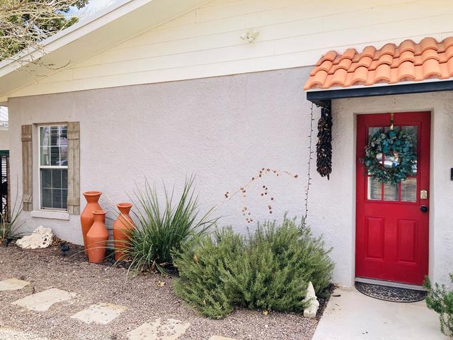 104 E  Waco St, Marfa, TX 79843