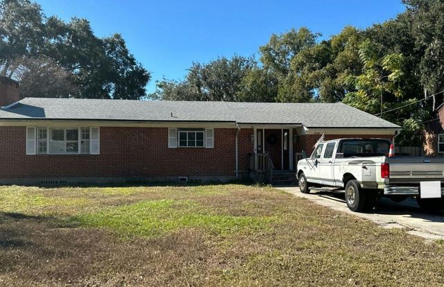 1710 Valencia Dr, Jacksonville, FL 32207