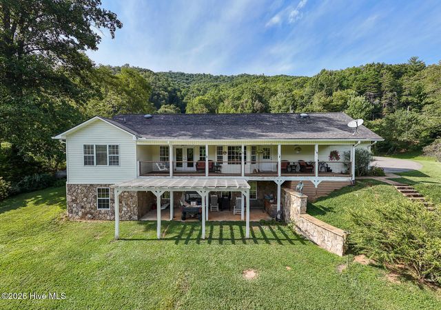 1056 Franks Creek Road, Robbinsville, NC 28771