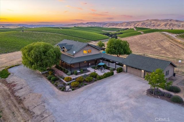 950 Indian Dune Rd, San Miguel, CA 93451