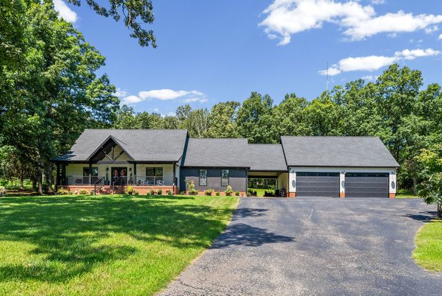 3995 Witty Ln, Hopkinsville, KY 42240