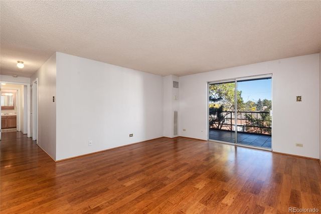 2325 S Linden Court #200, Denver, CO 80222
