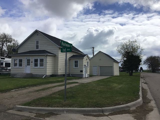 1707 1st Ave, Selby, SD 57472