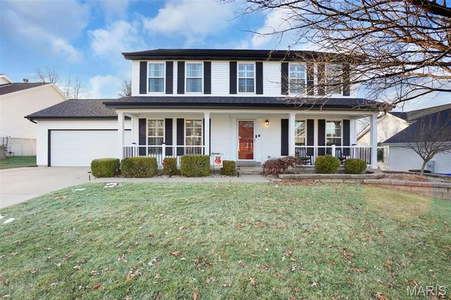 3 Autumn Grove Ct, O'Fallon, MO 63366