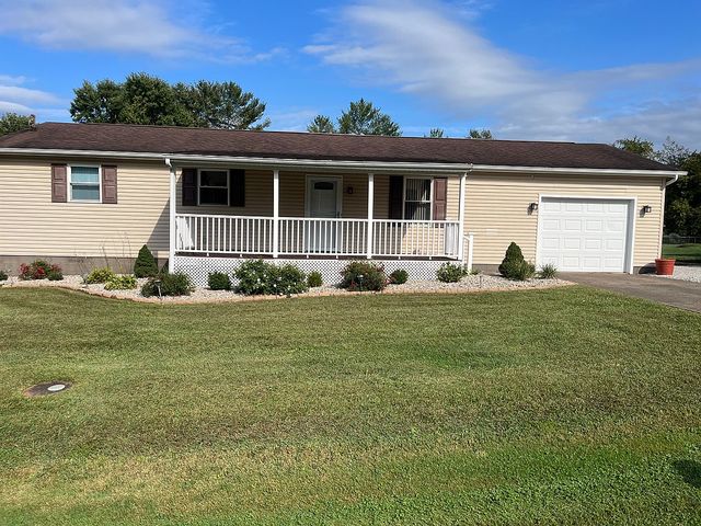 116 Pine Dr, Little Hocking, OH 45742