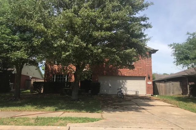 21122 Amber Crossing Dr, Richmond, TX 77406