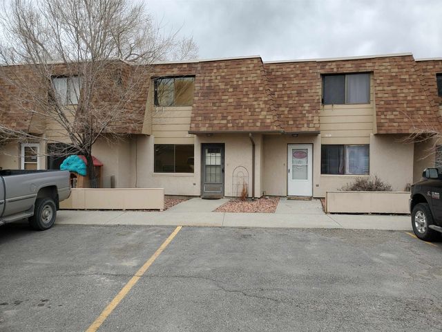 1817 Mountain View Dr, Cody, WY 82414