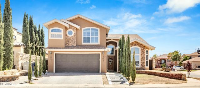 2056 Sun Chariot St, El Paso, TX 79938