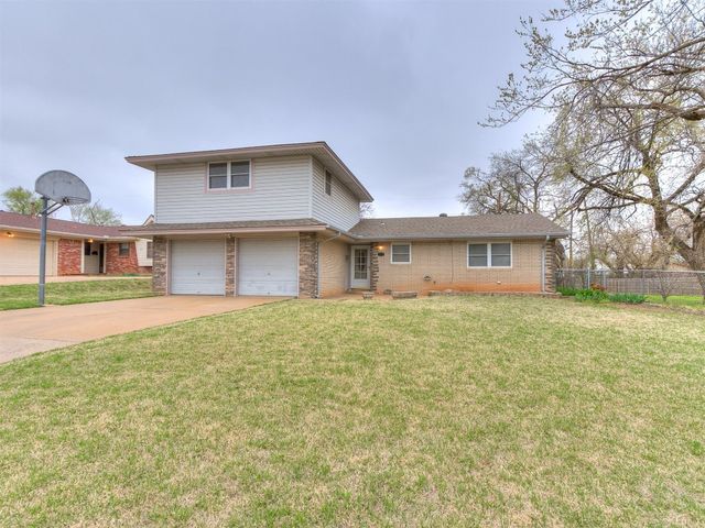 117 Olympic Dr, Moore, OK 73160