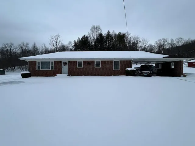 199 Rocky Hollow Rd, Atkins, VA 24311