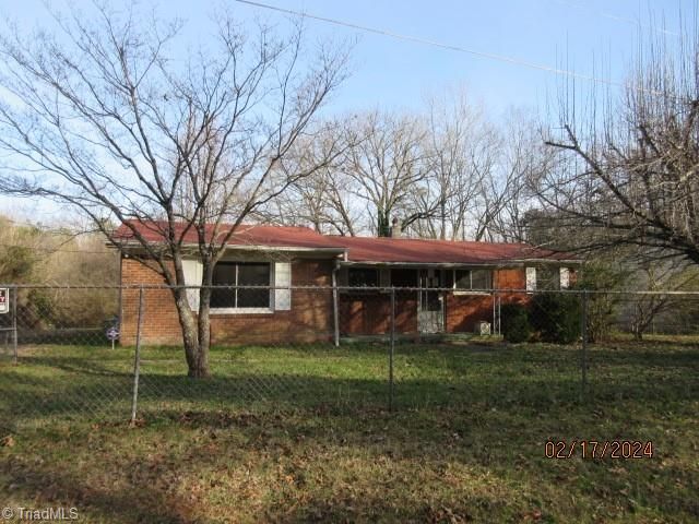 245 Knox Rd, Mc Leansville, NC 27301