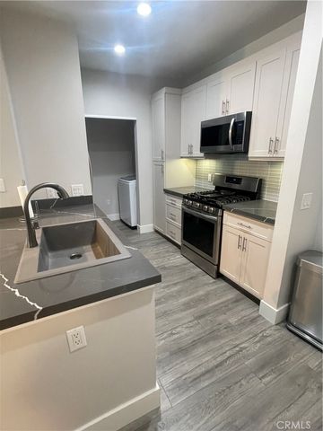2258 Scholarship, Fullerton, CA 92612