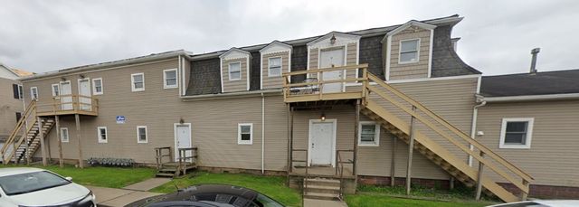 75 1st St   #9, California, PA 15419