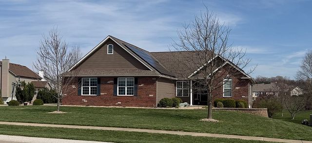 1350 Rueck Rd, Columbia, IL 62236
