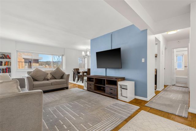 45 E Hartsdale Avenue #6L, Hartsdale, NY 10530