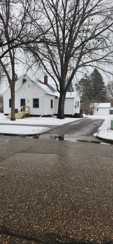 1407 Cedar St, Alexandria, MN 56308