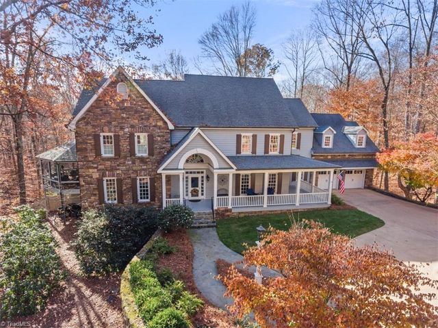 4464 Bent Tree Farm Rd, Winston Salem, NC 27106