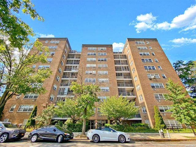 90-59 56th Ave #2K, Queens, NY 11373