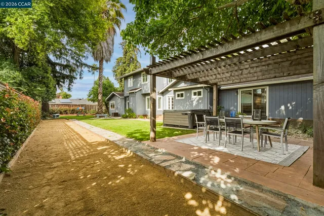 3430 Sanford St, Concord, CA 94520