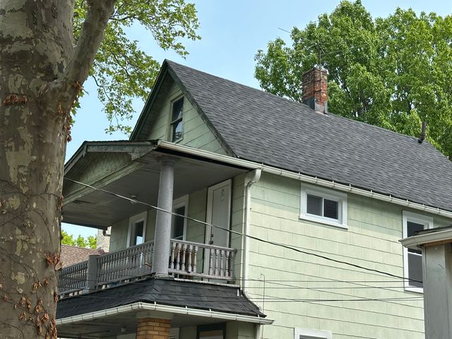 1-1083 E  64th St #TOP, Cleveland, OH 44103