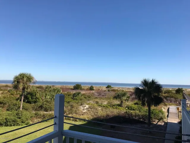 3 Cedar Reef Dr, Saint Helena Island, SC 29920
