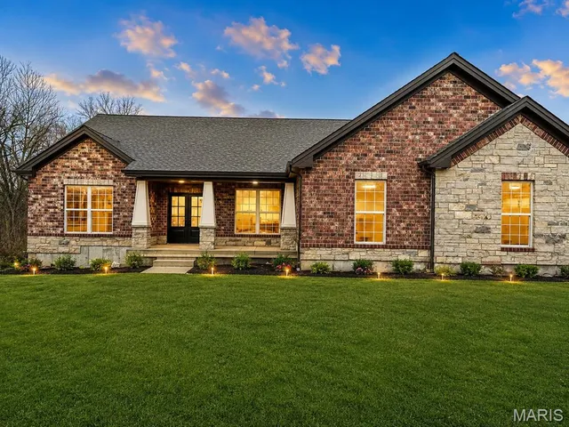 100 N  Four Mile Rd #5, Washington, MO 63090