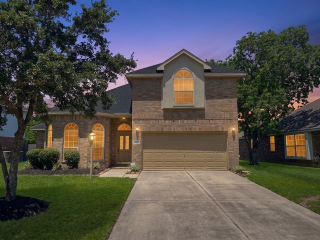 4320 Blossomwood Dr, League City, TX 77573