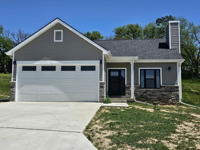 1004 Hillside Dr, Neola, IA 51559