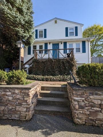 121 Spring St, Quincy, MA 02169