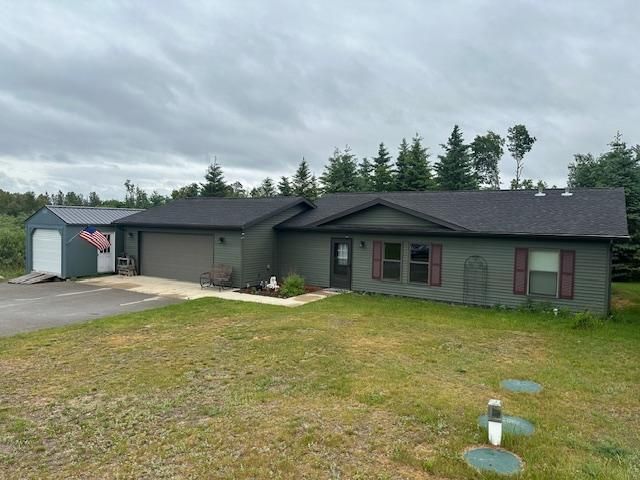 276 Whisperwood Ct SW, Bemidji, MN 56601