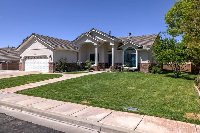 39 N  Reflection Way, St George, UT 84770