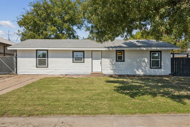 303 N  Delphine St, Terrell, TX 75160