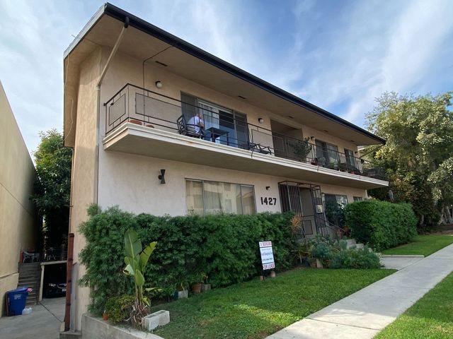 1427 Amherst Ave  #4, Los Angeles, CA 90025