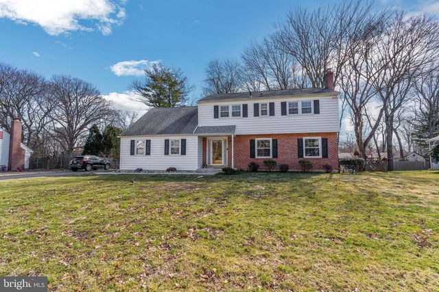 404 Laurel Ln, Wallingford, PA 19086