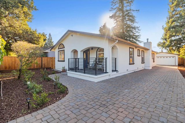 537 7th Ave, Menlo Park, CA 94025