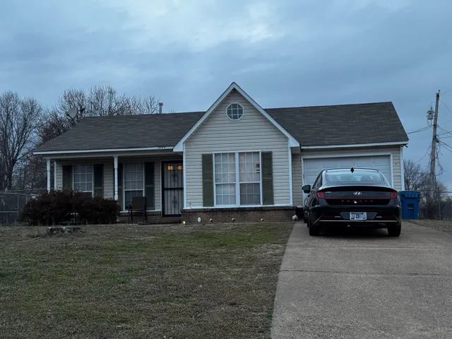 1844 Wooten St, Covington, TN 38019