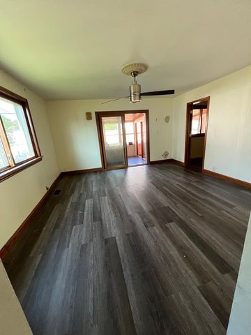 4968 S  Packard Ave #A, Cudahy, WI 53110