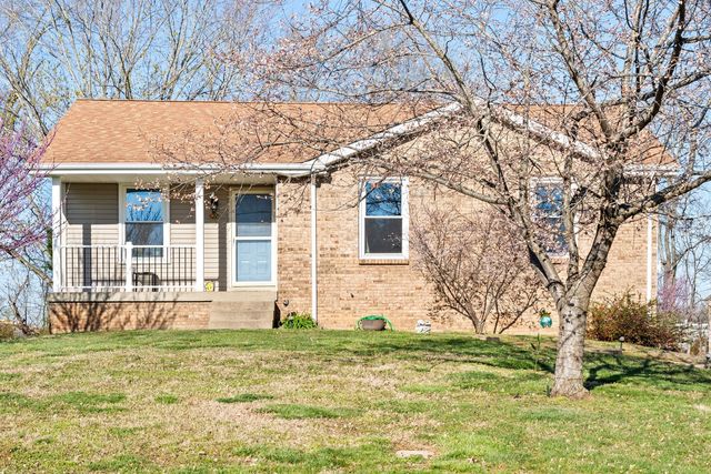 2518 Atwood Dr, Clarksville, TN 37040