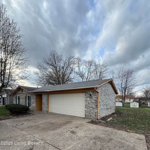 4805 E  Indian Trl, Louisville, KY 40218