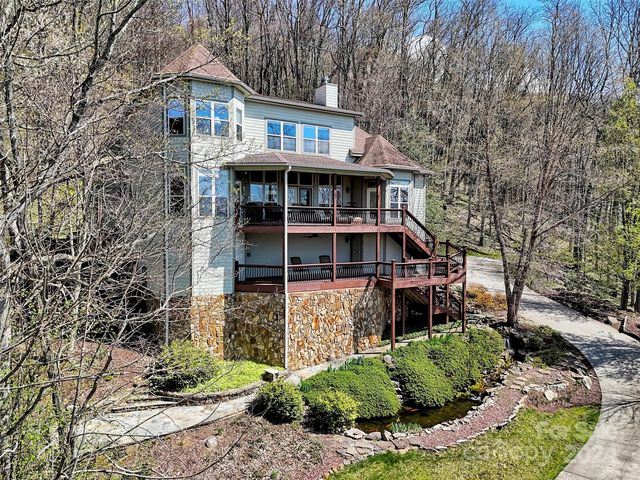 155 Twisted Trl, Waynesville, NC 28786