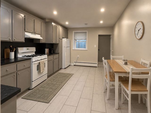 17 Fleet St #1, Boston, MA 02113