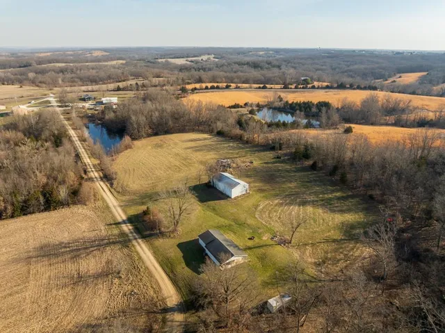 Duncan Dr, Milan, MO 63556