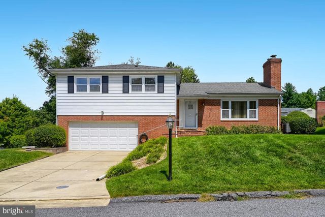 7803 Ruxway Rd, Towson, MD 21204