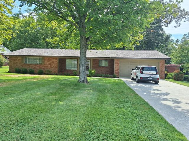 6826 Dorchester Dr, Knoxville, TN 37909