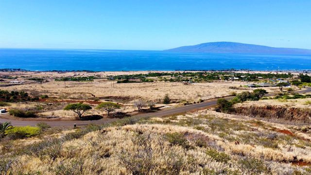 Punakea Loop #B, Lahaina, HI 96761