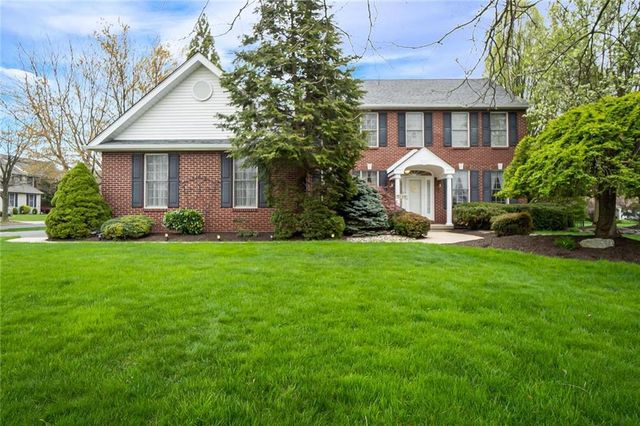 7139 Periwinkle Dr, Macungie, PA 18062