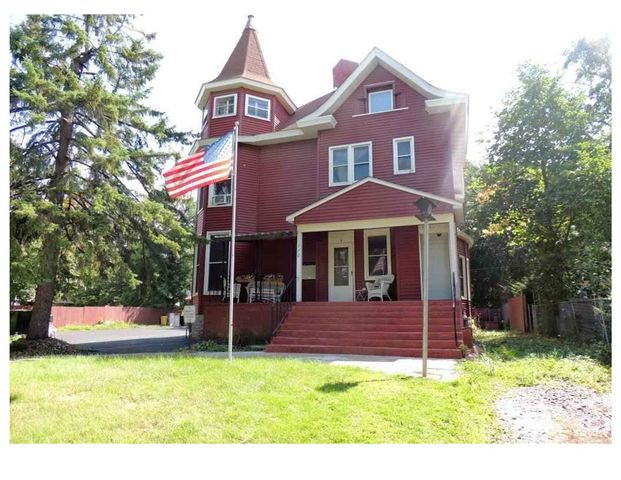 272 Prescott St #4, Saint Paul, MN 55107