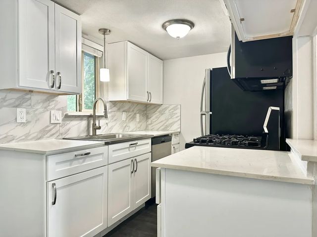 2017 Bluebonnet Ln #208, Austin, TX 78704